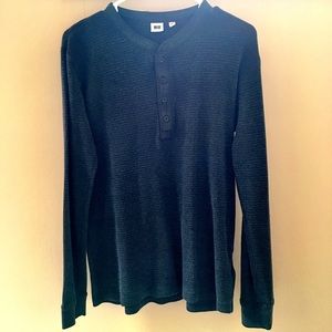 Uniqlo Black Henley Sweater